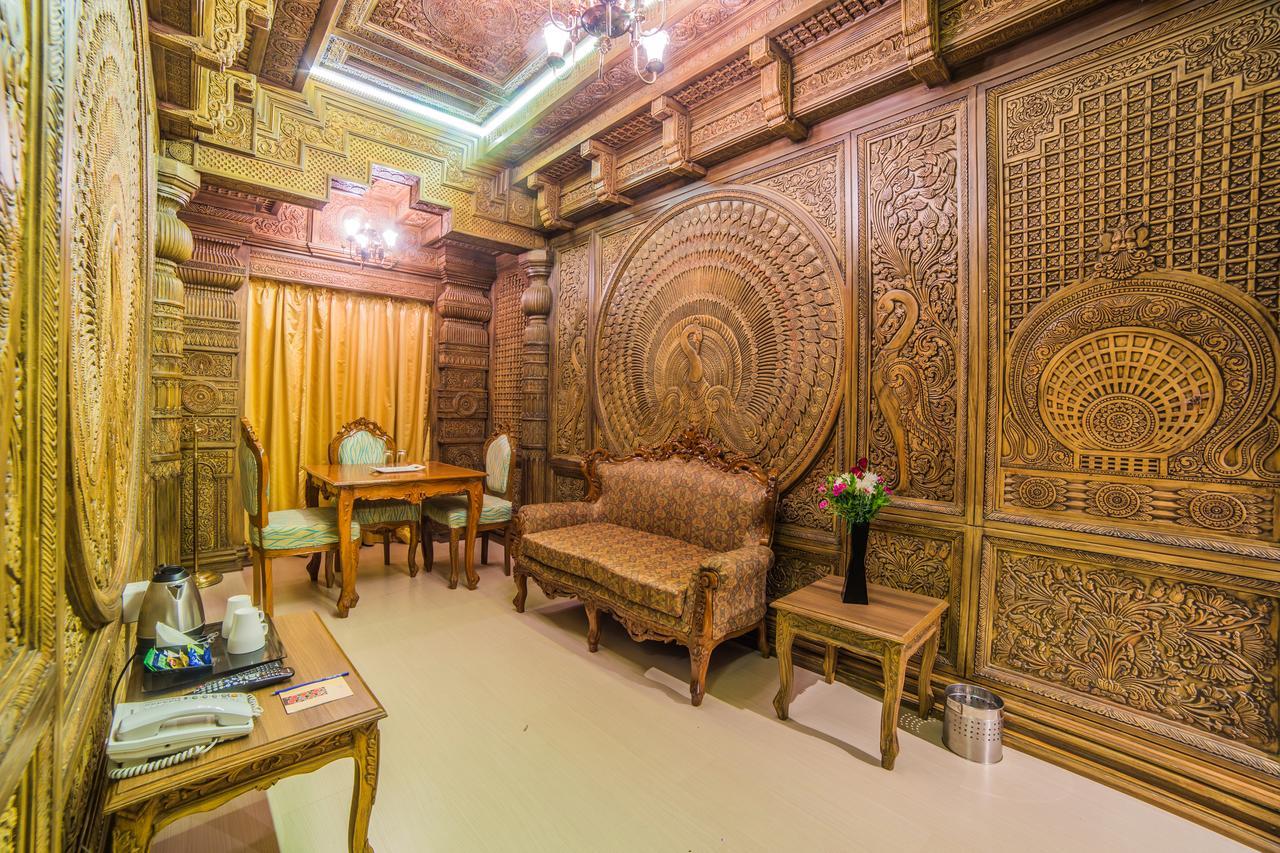 Ramoji Film City- Sitara Luxury Hotel Pedda Ambarpet エクステリア 写真