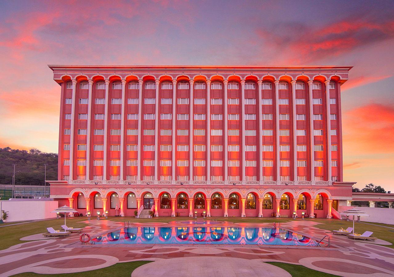 Ramoji Film City- Sitara Luxury Hotel Pedda Ambarpet エクステリア 写真