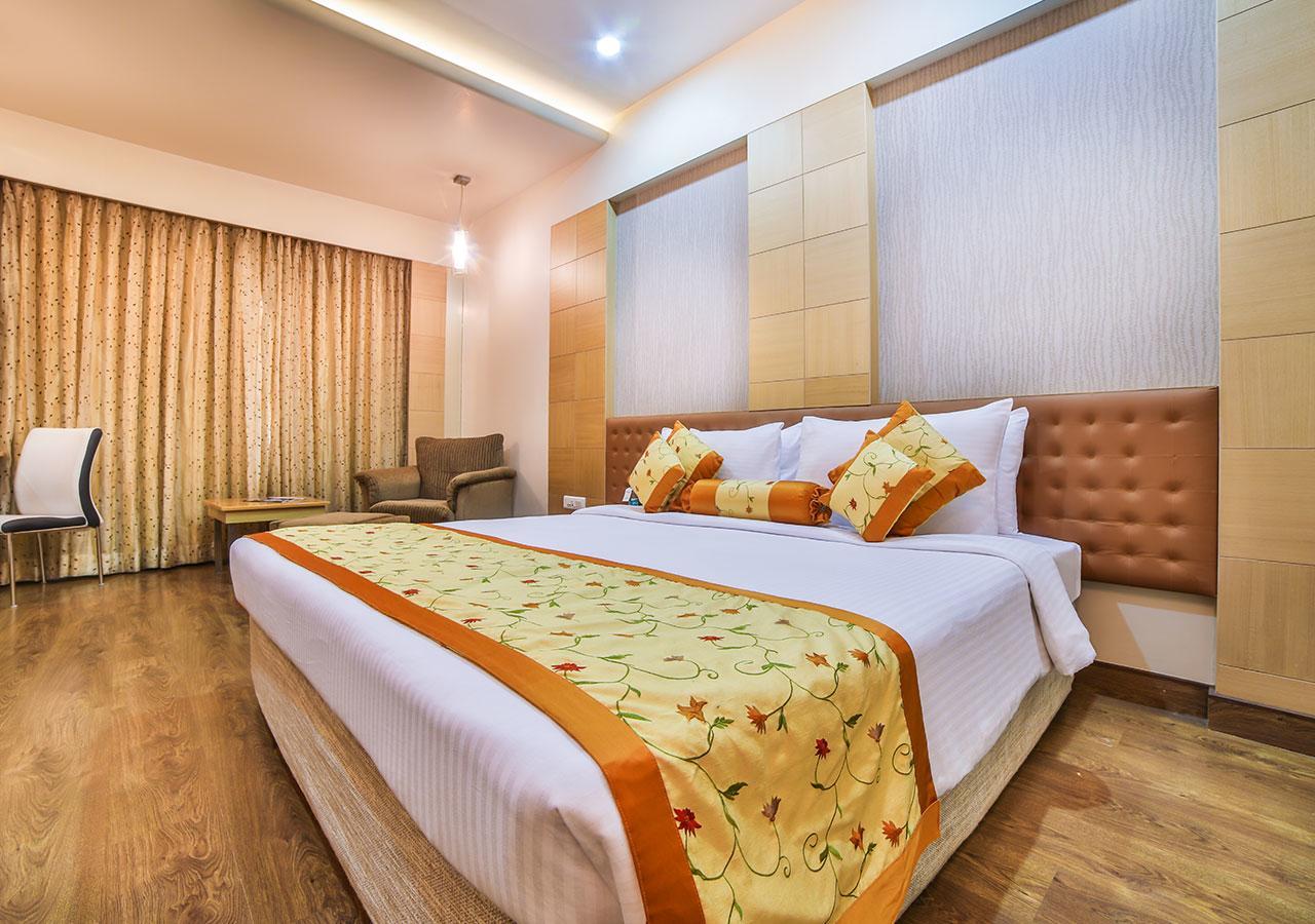 Ramoji Film City- Sitara Luxury Hotel Pedda Ambarpet エクステリア 写真