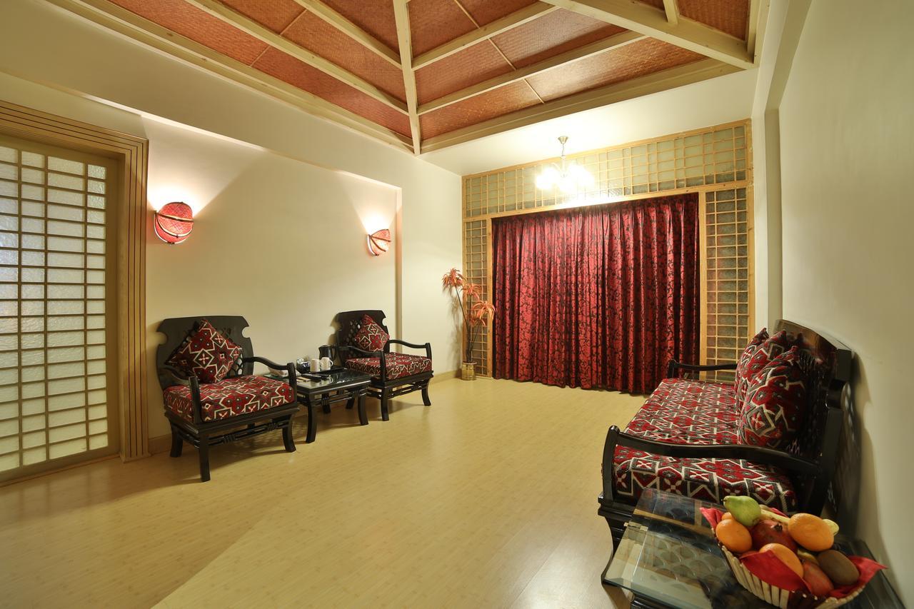 Ramoji Film City- Sitara Luxury Hotel Pedda Ambarpet エクステリア 写真