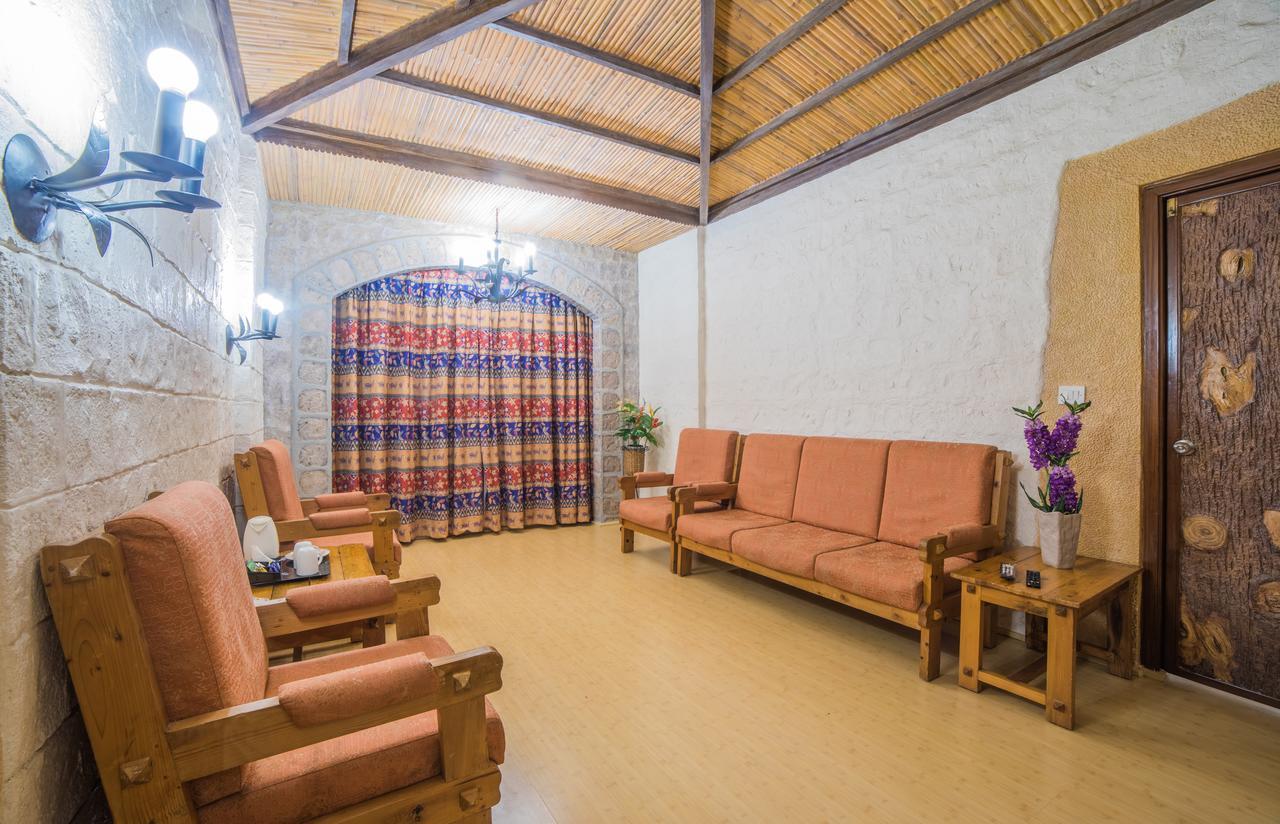 Ramoji Film City- Sitara Luxury Hotel Pedda Ambarpet エクステリア 写真