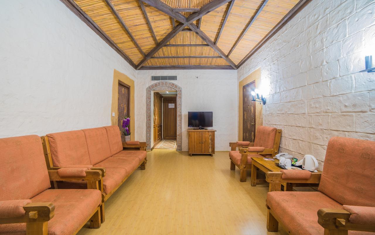Ramoji Film City- Sitara Luxury Hotel Pedda Ambarpet エクステリア 写真