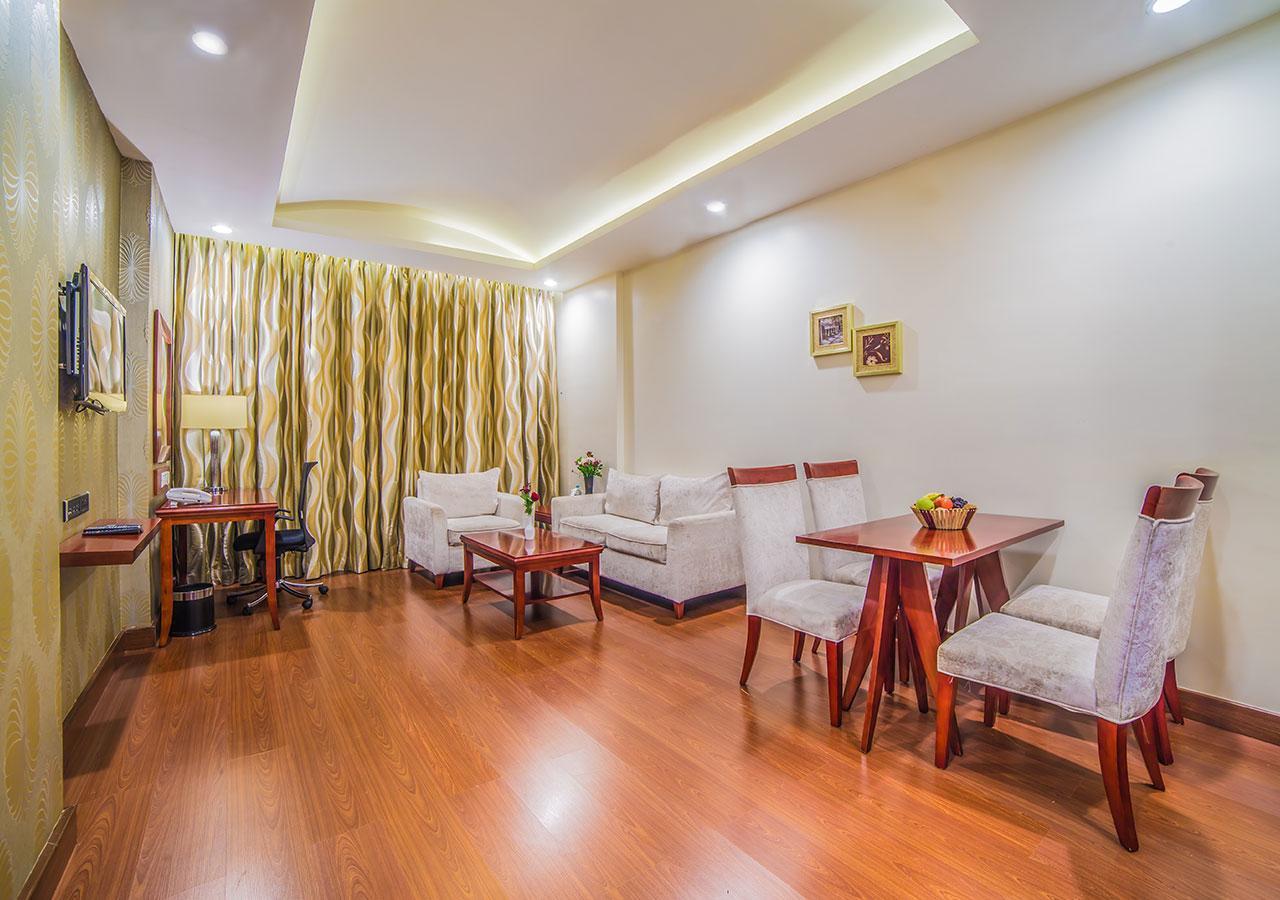 Ramoji Film City- Sitara Luxury Hotel Pedda Ambarpet エクステリア 写真